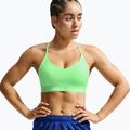 Biustonosz treningowy Nike Indy Light Support illusion green