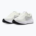 Buty do biegania damskie Nike Revolution 8 sail/white/black/metallic silver 3
