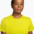 Koszulka do biegania damska Nike Swift Aero-FIT lemon venom/white 3