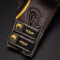 Rękawice bokserskie Venum Reverso Boxing chocolate/gold 9