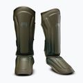 Ochraniacze piszczeli i stóp Venum Stealth Shin khaki/dark green