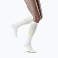 Skarpety kompresyjne damskie CEP Heartbeat white 4