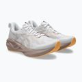 Buty do biegania damskie ASICS Novablast 5 white/fawn 3