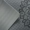 Mata do jogi Yoga Design Lab Flow Pure 6 mm mandala charcoal 4