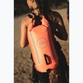 Bojka asekuracyjna ZONE3 Dry Bag 2 Led Light orange 2