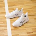 Buty do siatkówki Mizuno Wave Luminous 3 white/bellwether blue/belairblu 13