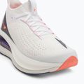 Buty do biegania damskie Mizuno Neo Vista 2 white/striking coral/iris bloom 7