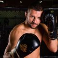 Rękawice bokserskie DBX BUSHIDO B-2v10 czarno-złote 11
