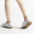 Buty do biegania damskie On Running Cloudventure ice/glacier 3