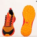 Buty do biegania męskie Helly Hansen Featherswift Trail cloudberry/alert red 19