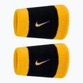 Frotki na nadgarstek Nike Swoosh Classic Doublewide Wristbands 2 szt black/court purple university gold