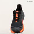 Buty do biegania męskie The North Face Vectiv Infinite 2 asphalt grey/vivid flam 9