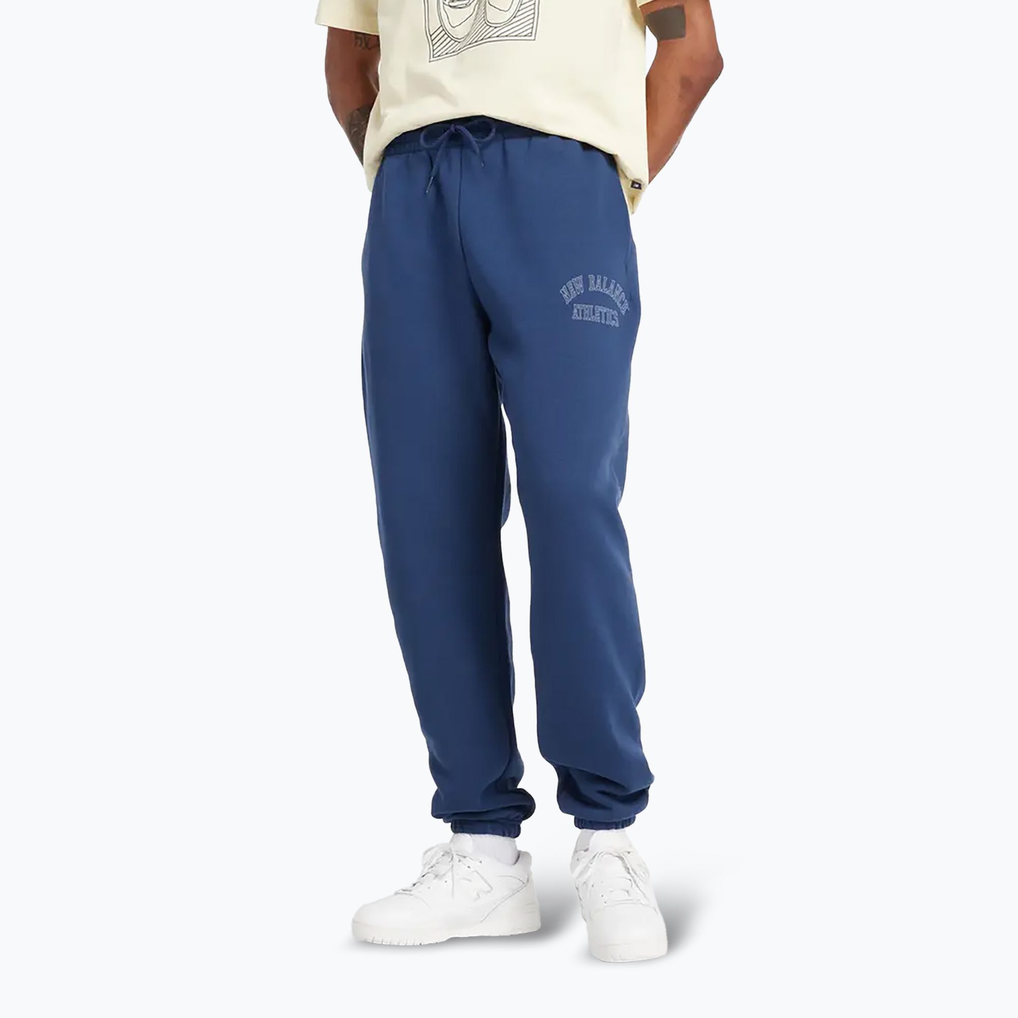 Spodnie męskie New Balance Fleece Graphic navy 