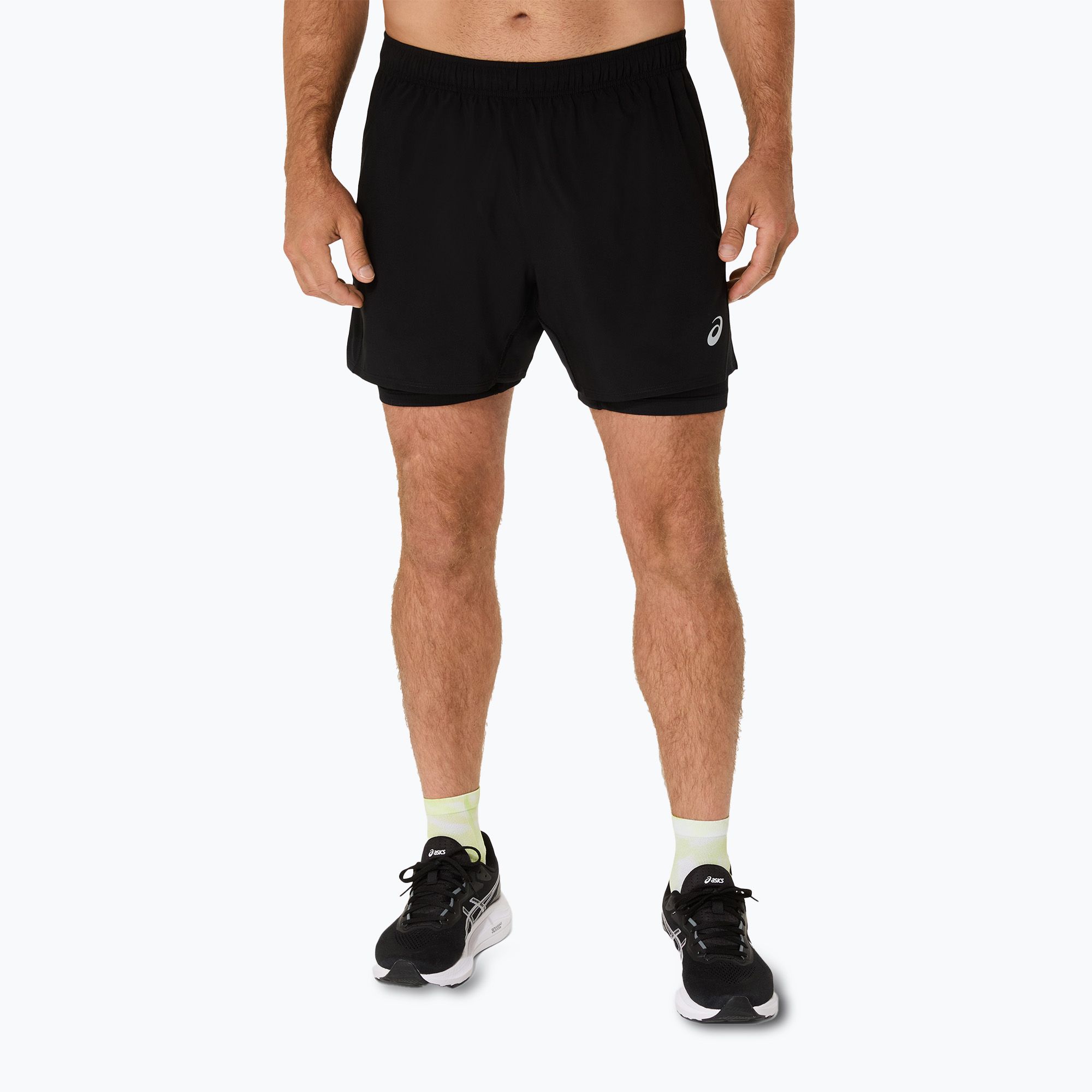Spodenki do biegania męskie ASICS Core 2N1 5IN performance black/performance black 