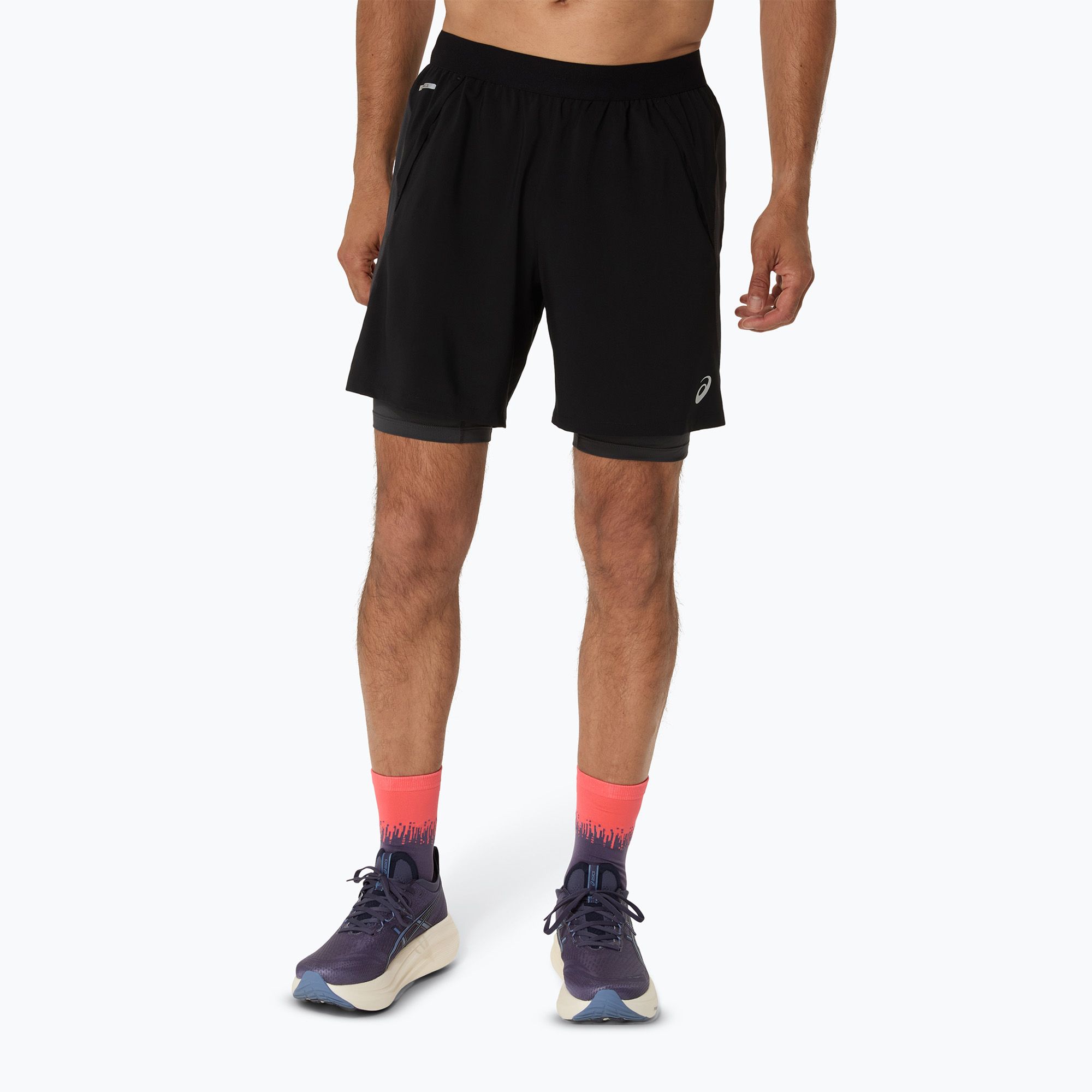 Spodenki do biegania męskie ASICS Road 2N1 7IN performance black/graphite grey 