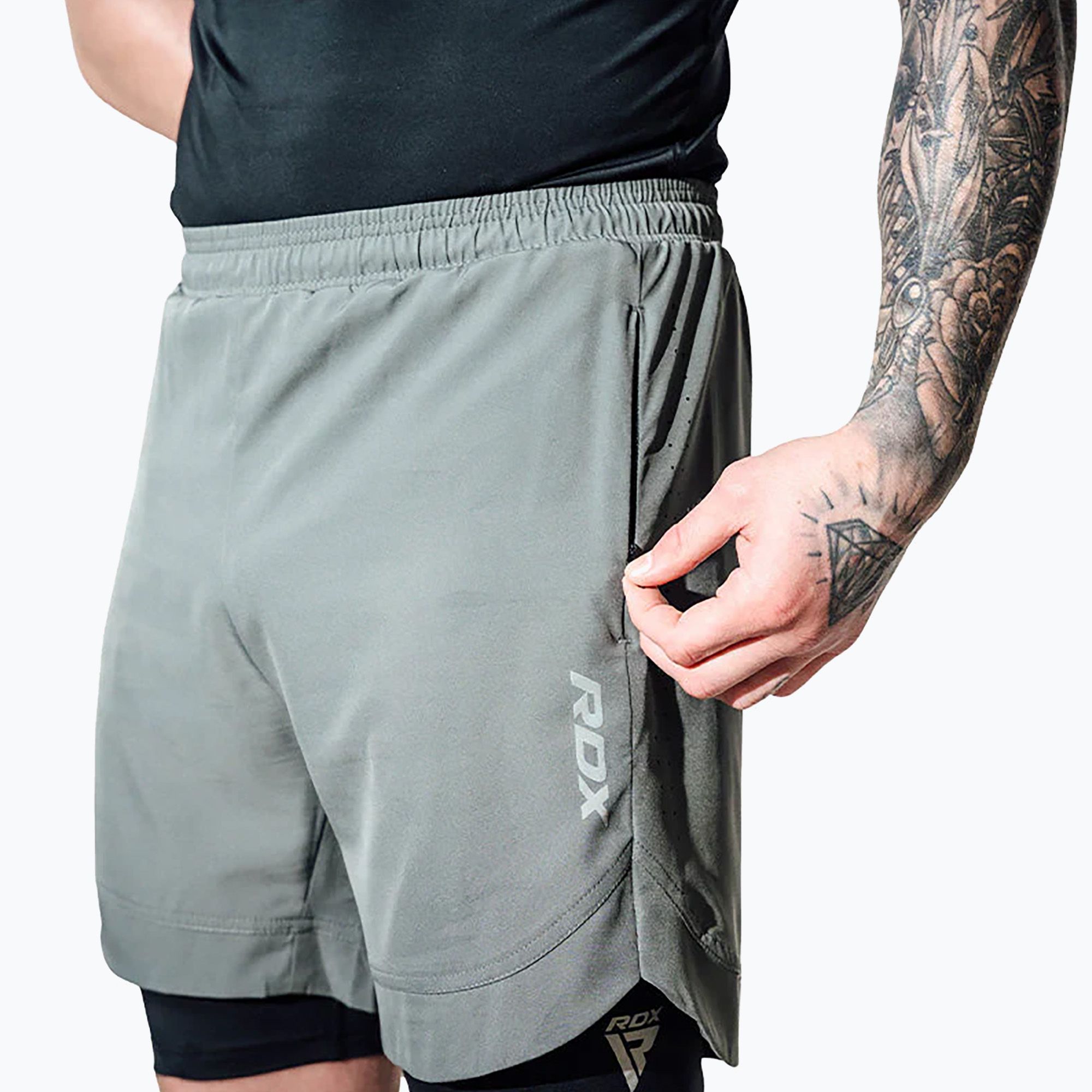 Spodenki treningowe RDX T16 grey/black 