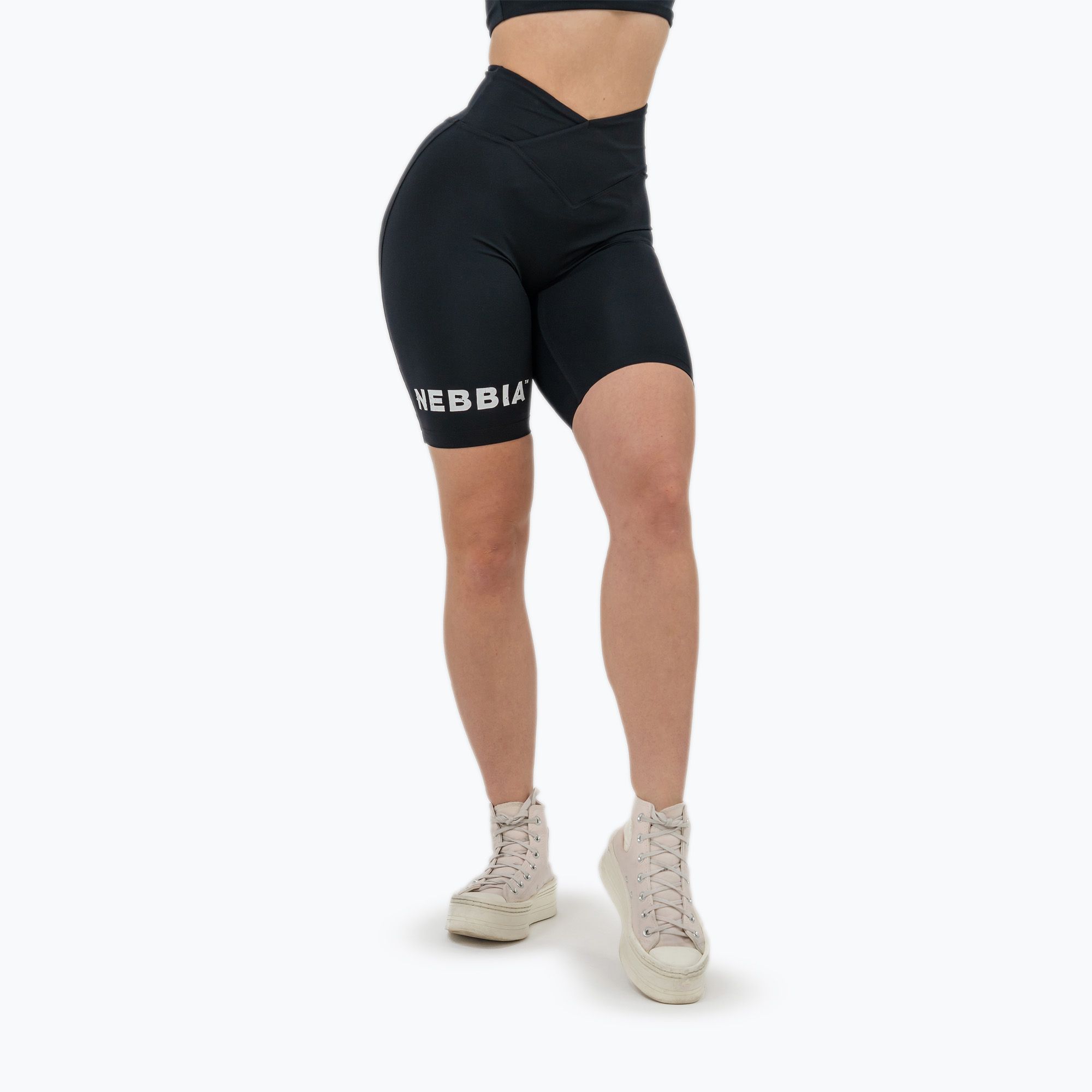 Spodenki treningowe damskie NEBBIA 9″ Snatched High Waisted black 