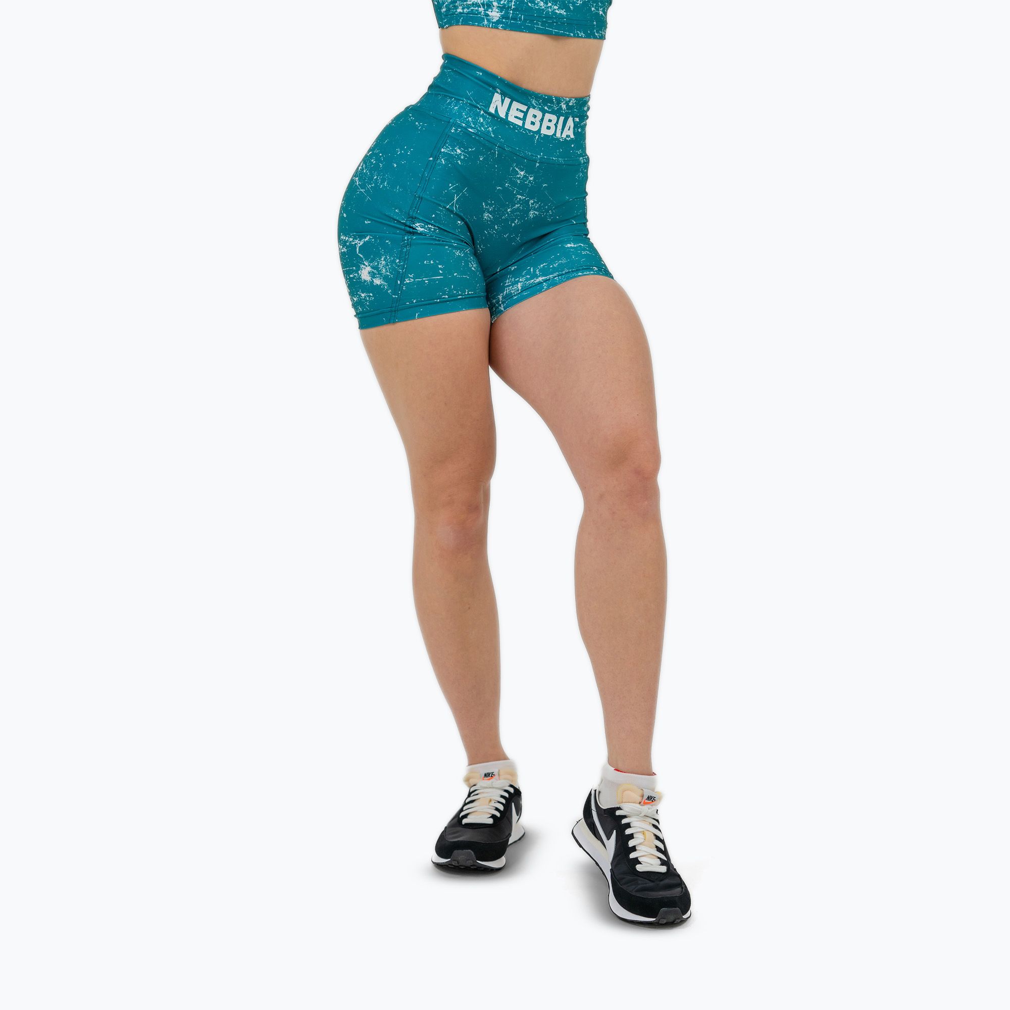 Spodenki treningowe damskie NEBBIA 5″ Hammies High Waisted green 