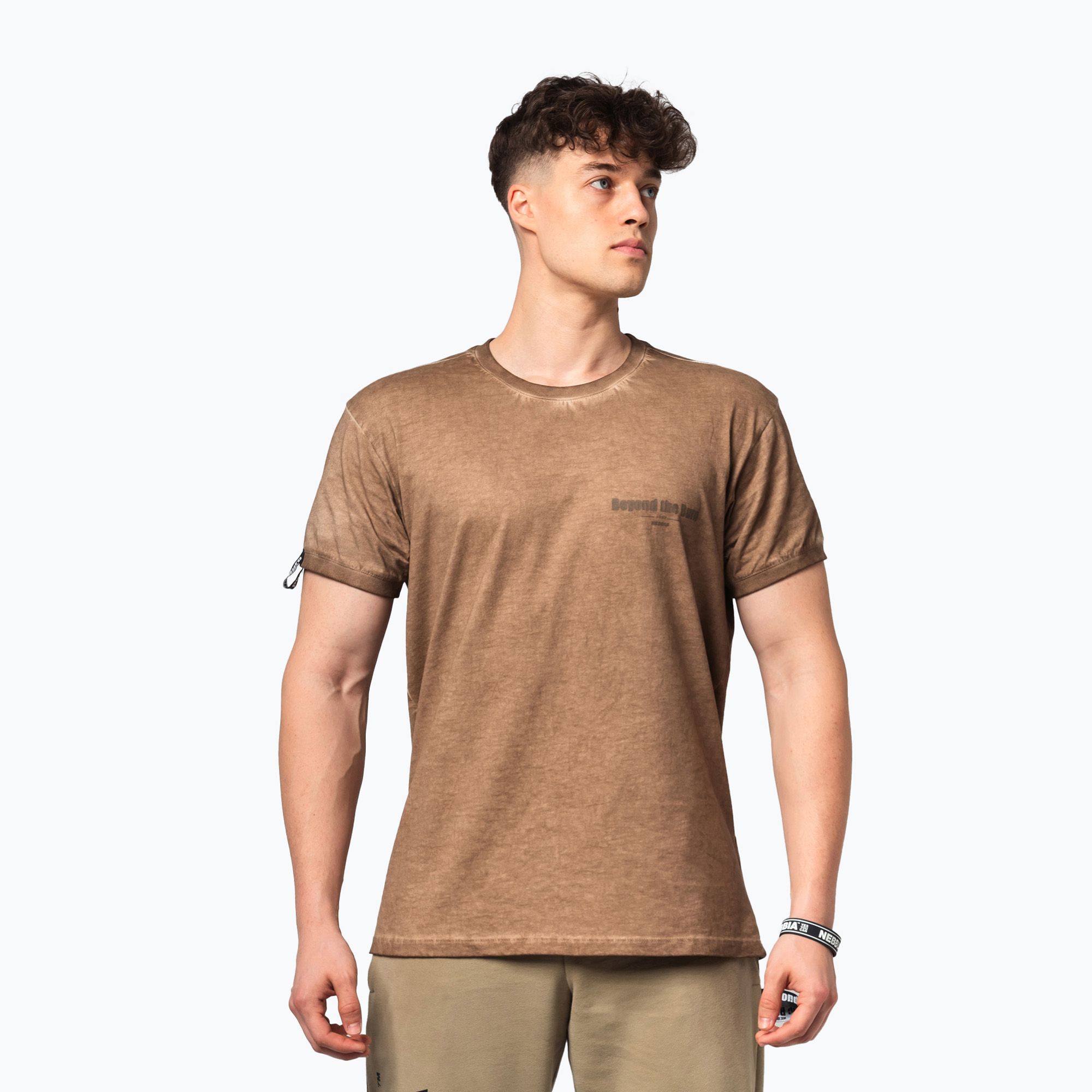 Koszulka treningowa męska NEBBIA Washed-Off Max Out light brown 