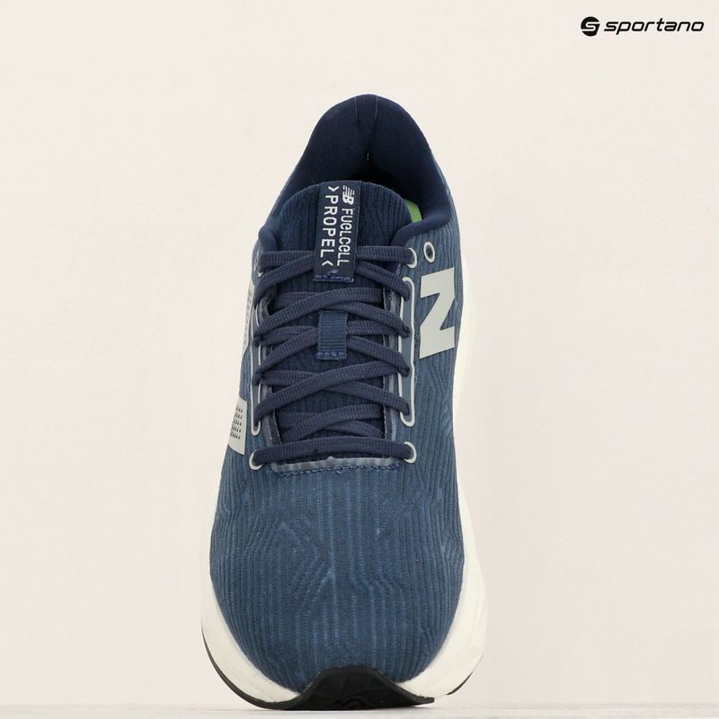 Buty do biegania męskie New Balance FuelCell Propel v5 blue 16