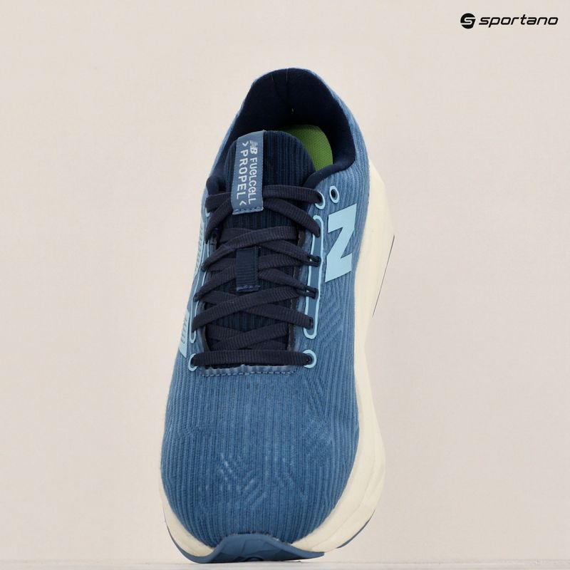 Buty do biegania damskie New Balance FuelCell Propel v5 blue 15