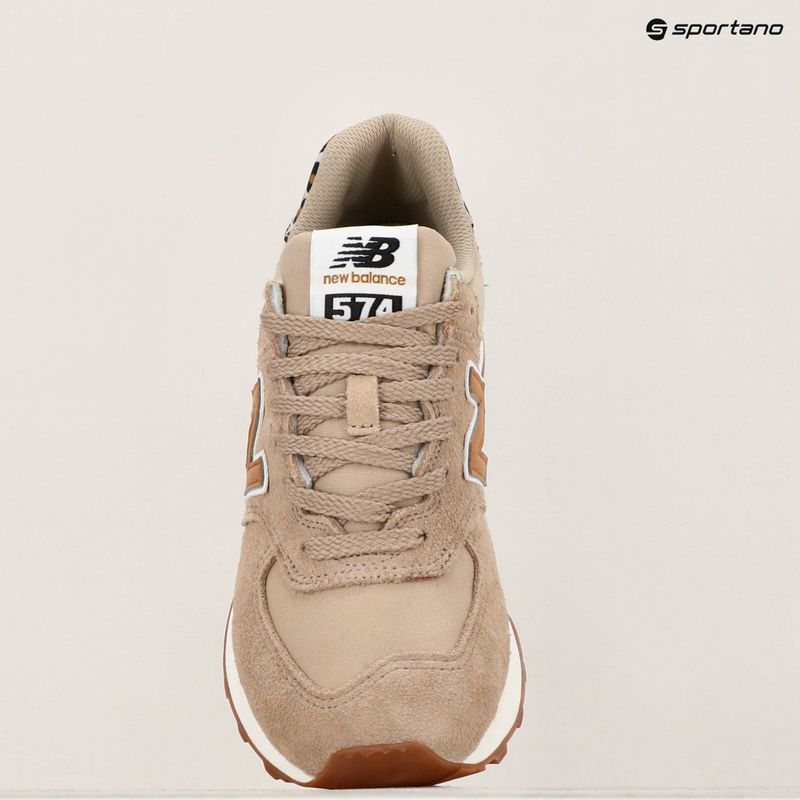 Buty damskie New Balance 574's V2 brown 15