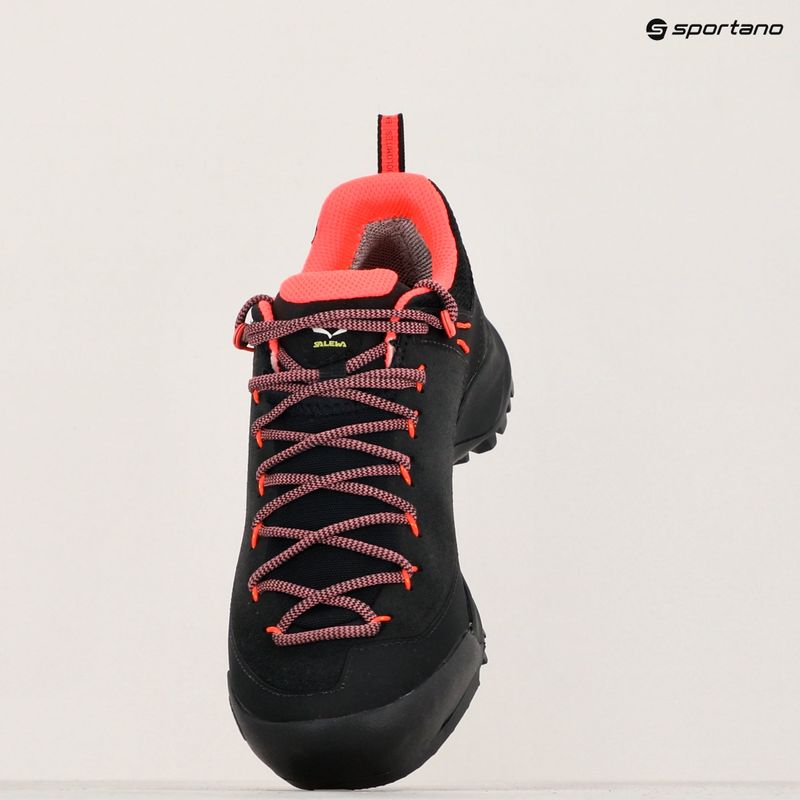 Buty podejściowe damskie Salewa Wildfire Leather GTX black/fluo coral 16