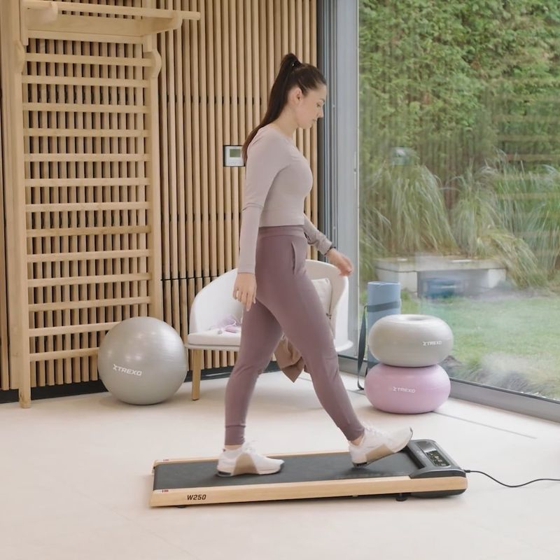 Bieżnia elektryczna TREXO TXO-W250 Walking Pad czarny/brązowy 18