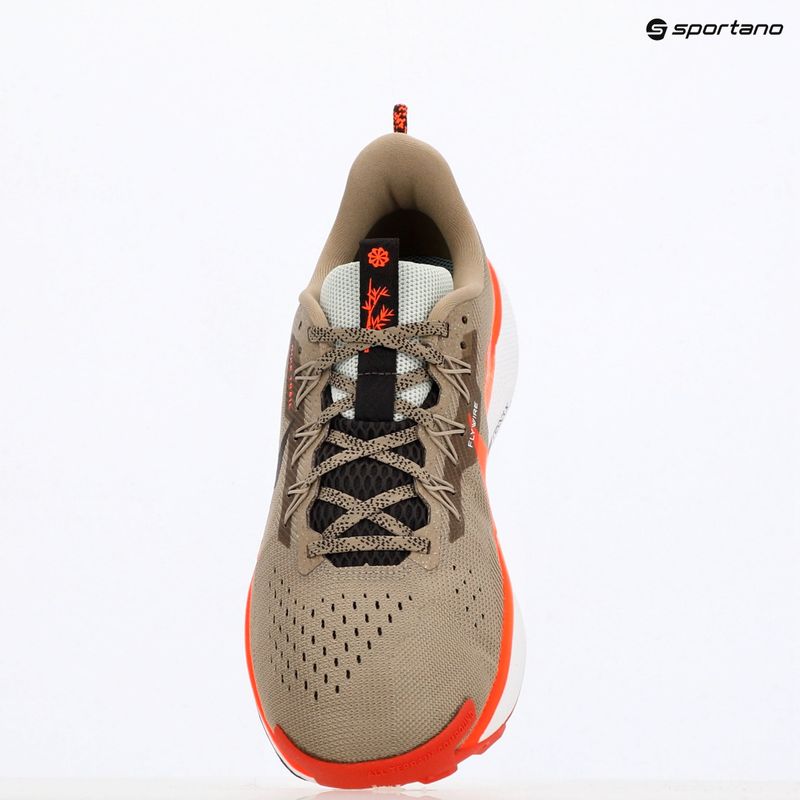 Buty do biegania męskie Nike Pegasus Trail 5 khaki/ hyper crimson/ vintage 9