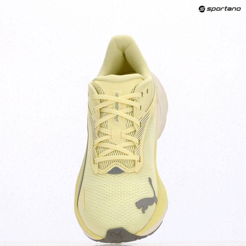 Buty do biegania damskie PUMA Electrify Nitro 4 gold moon/warm white 9