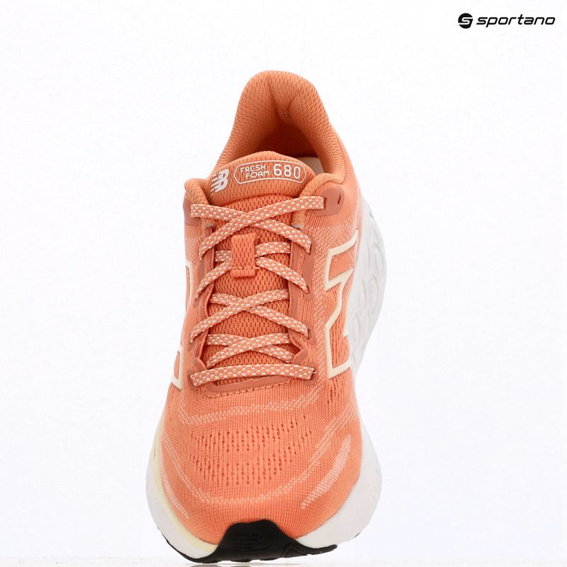 Buty do biegania damskie New Balance Fresh Foam 680 v8 peach nectar 9