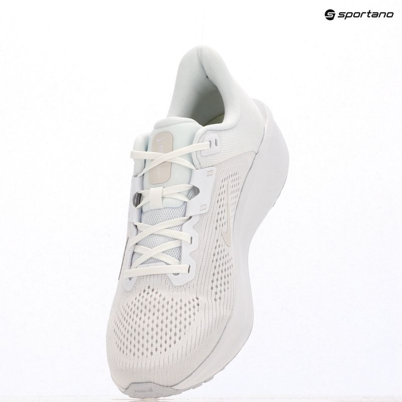 Buty do biegania męskie Nike Quest 6 white/white/platinum tint 11