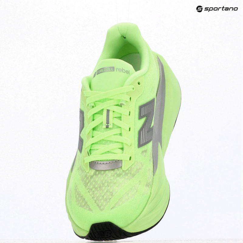 Buty do biegania męskie New Balance FuelCell Rebel V5 mint flash 19
