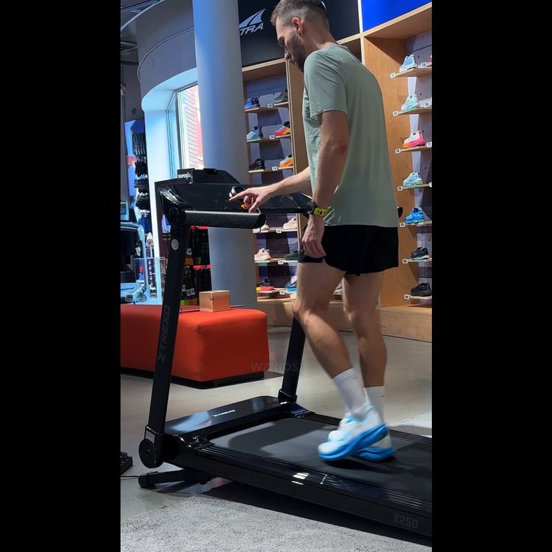 Bieżnia elektryczna XTREXO TXO-X250-S srebrny 26