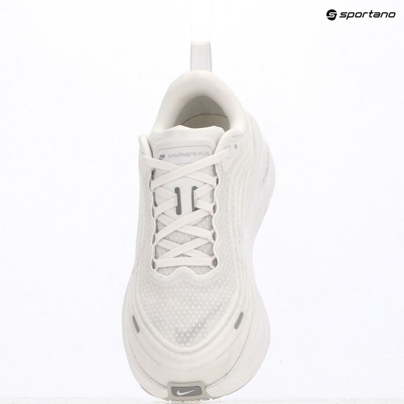Buty do biegania damskie Nike Vomero Plus white/photon dust/summit white 12