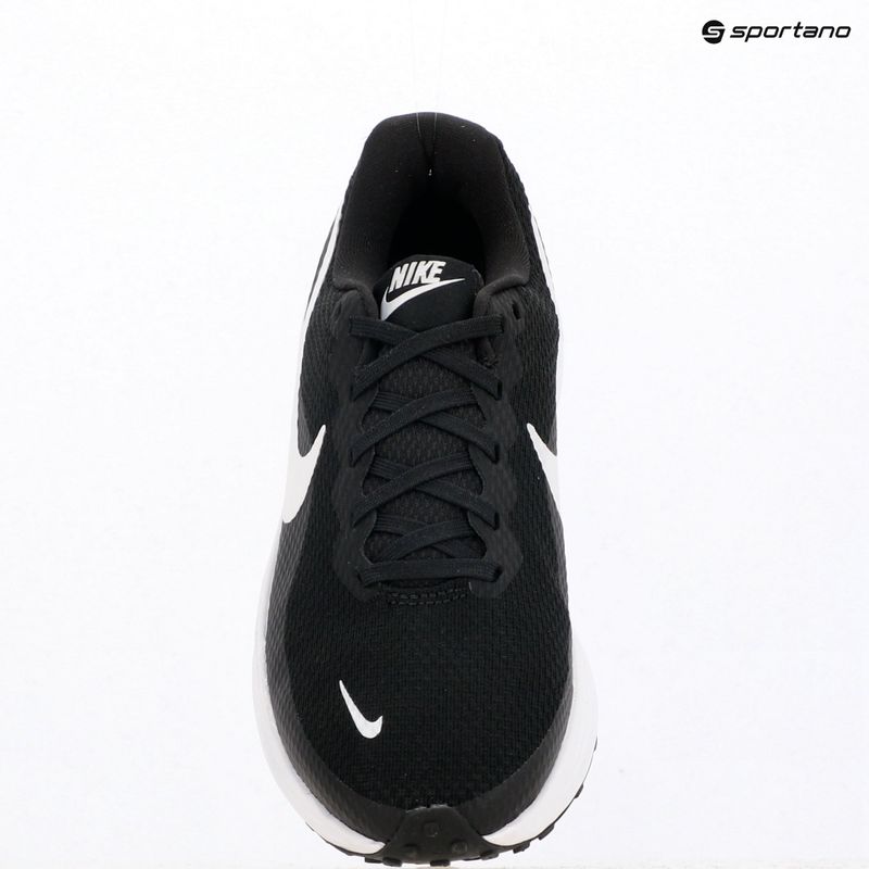 Buty do biegania damskie Nike Revolution 8 black/iron grey/white 19