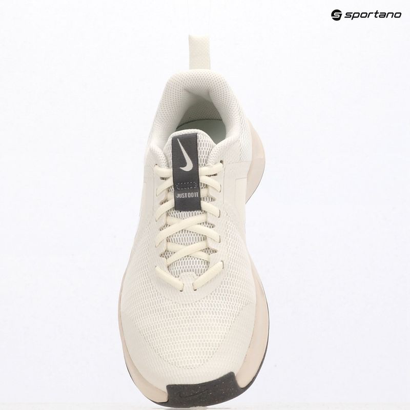 Buty treningowe damskie Nike MC Trainer 3 sail/chalk/pencil point/white 11