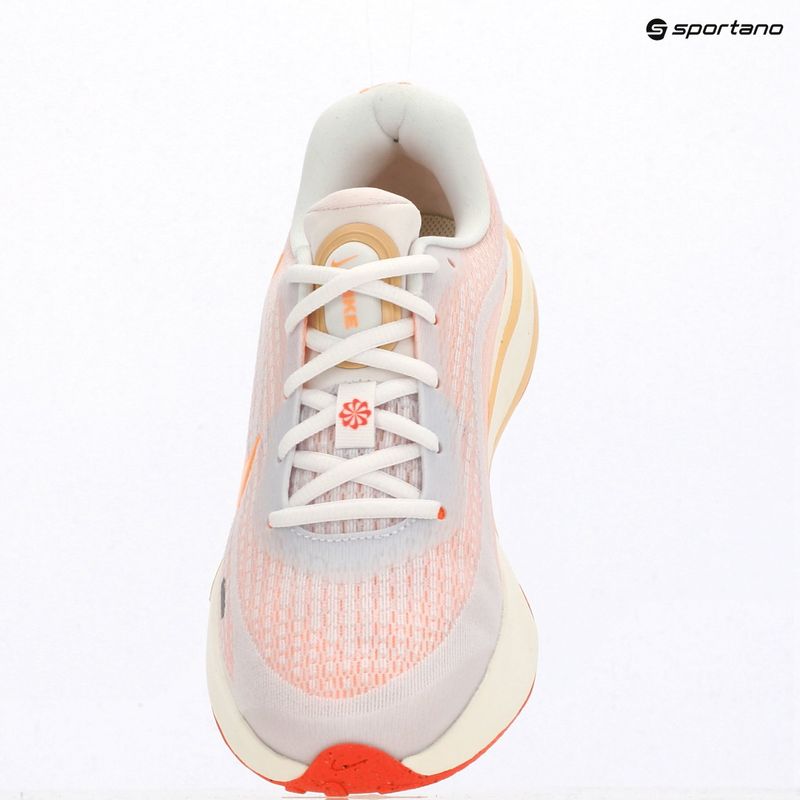 Buty do biegania damskie Nike Journey Run white/sail/ice peach/orange pulse 11