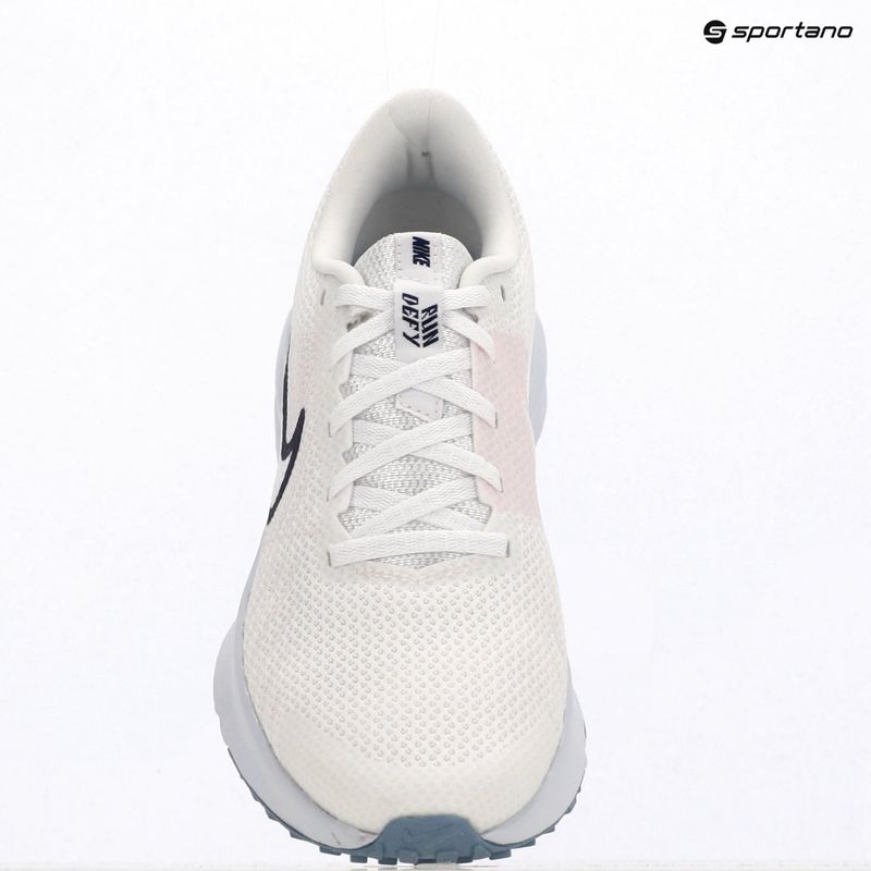 Buty do biegania damskie Nike Run Defy white/football grey/work blue/blue void 6