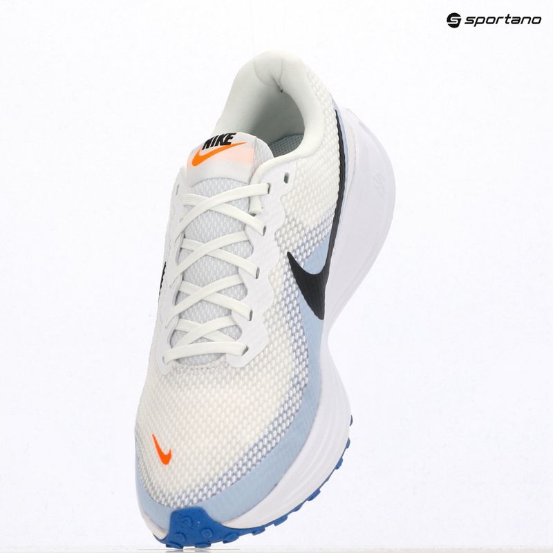 Buty do biegania męskie Nike Revolution 8 white/hydrogen blue/off noir 6