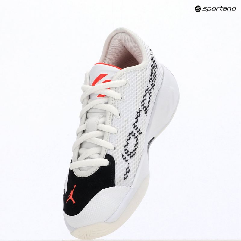Buty do koszykówki dziecięce Jordan Luka 77 GS Jr white/black/sail/bright crimson 12