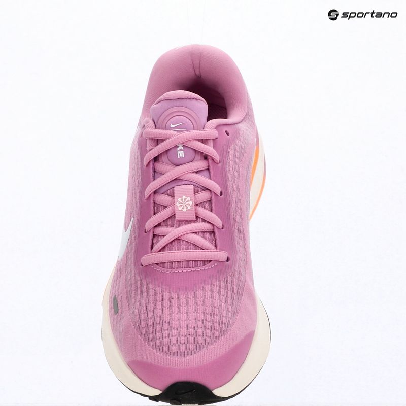 Buty do biegania damskie Nike Journey Run light magenta/black/chalk/white 15