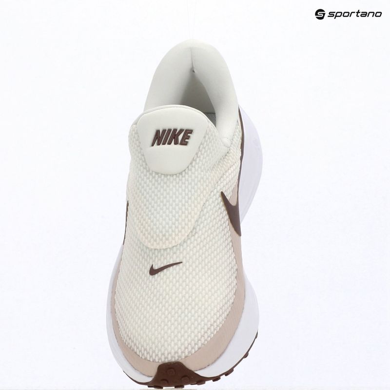 Buty do biegania damskie Nike Revolution 8 EasyOn phantom/white/silt red/tattoo 14
