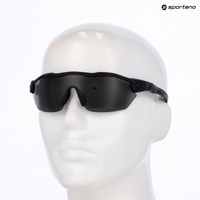 Okulary przeciwsłoneczne męskie Nike Show X3 Elite L matte black/dark grey 7