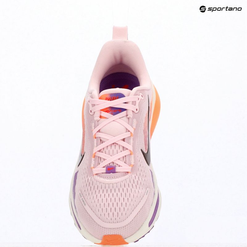 Buty do biegania Nike Vomero 18 pink foam/bright violet/sail/tattoo 14