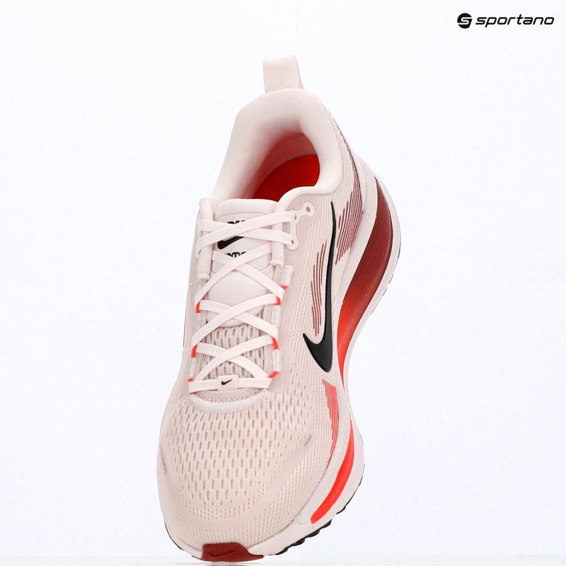 Buty do biegania damskie Nike Vomero 18 pearl pink/team crimson/black 16