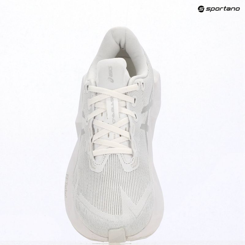 Buty do biegania damskie ASICS Novablast 6 white/white 9