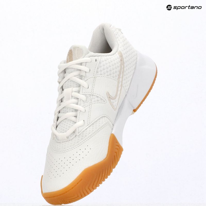 Buty do tenisa damskie Nike Court Lite 4 White/Summit White/Linen/Light Orewood Brown 10