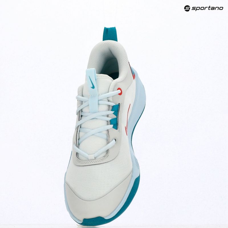 Buty dziecięce Nike Omni Multi-Court off white/energy/glacier blue 10
