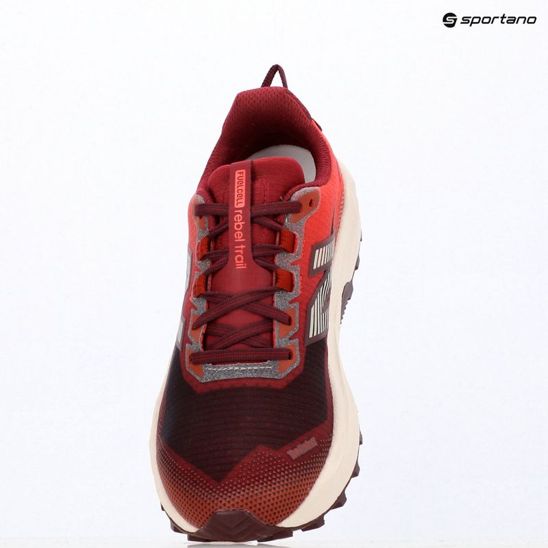 Buty do biegania damskie New Balance Rebel V1 podium red/neo flame 9